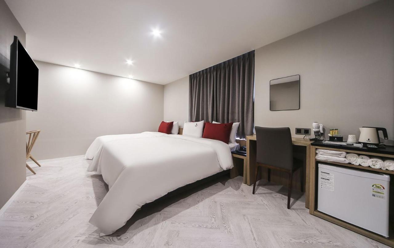 Maron Hotel Nampo Ciudad Metropolitana de Ciudad Metropolitana de Busan Exterior foto