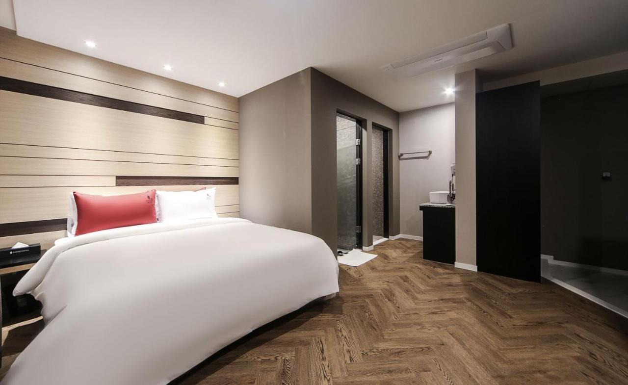 Maron Hotel Nampo Ciudad Metropolitana de Ciudad Metropolitana de Busan Exterior foto