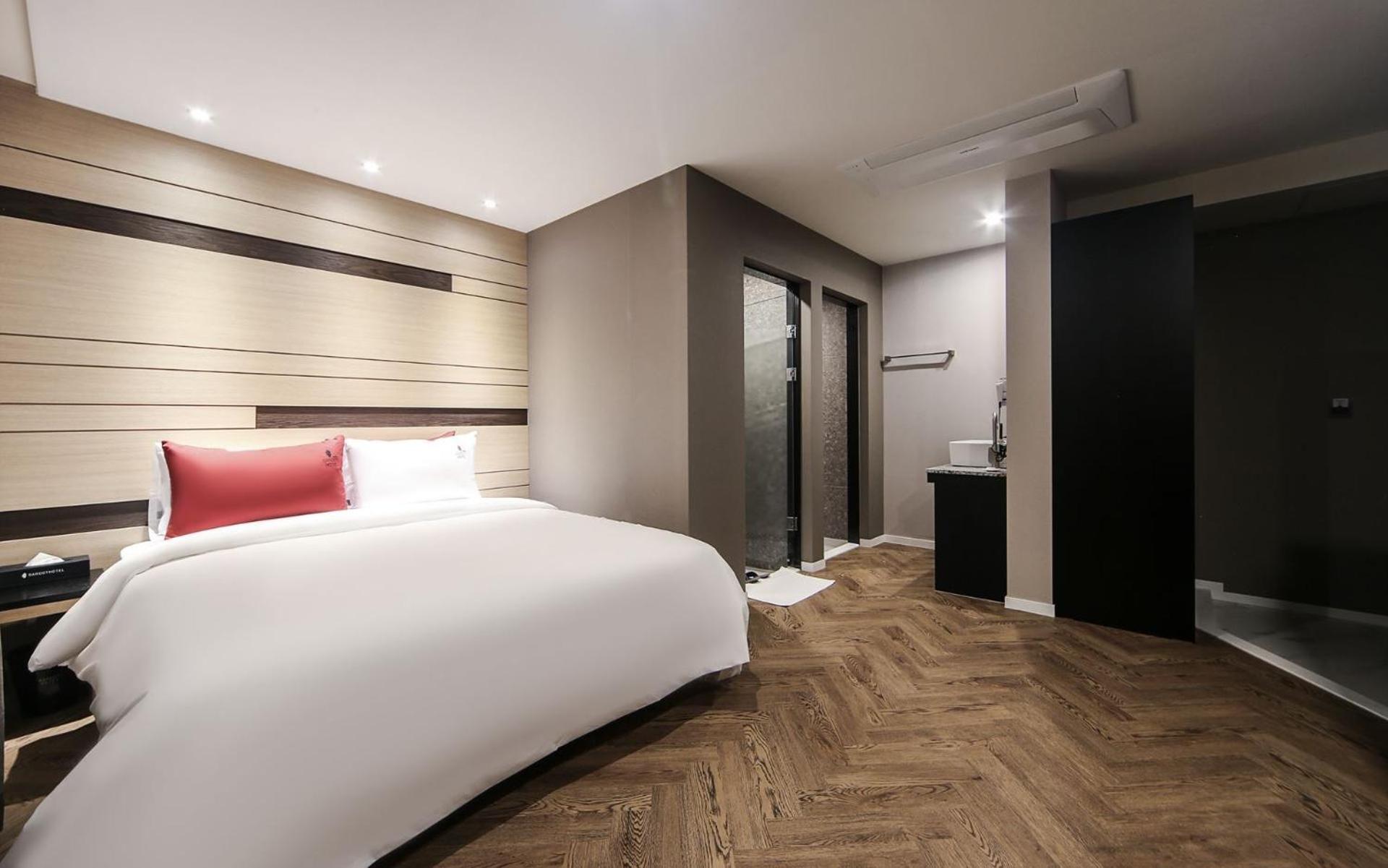Maron Hotel Nampo Ciudad Metropolitana de Ciudad Metropolitana de Busan Exterior foto
